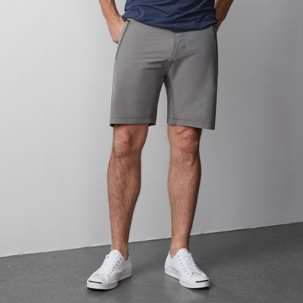 Mack Weldon The 4-Way Active Shorts in Grey, size Medium
